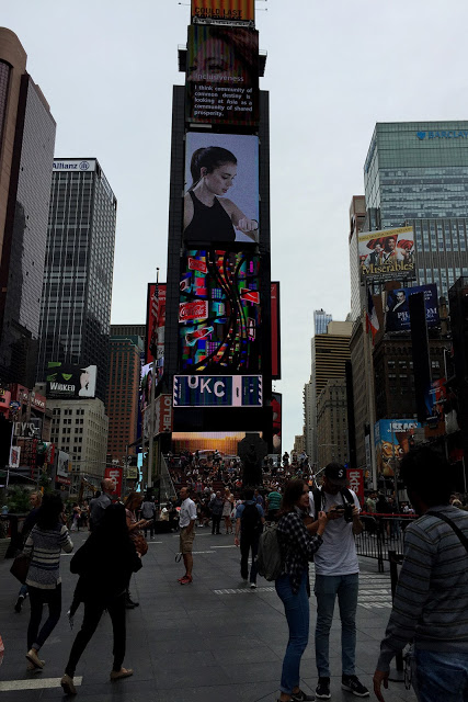 solo backpacking New York City - Time's Square