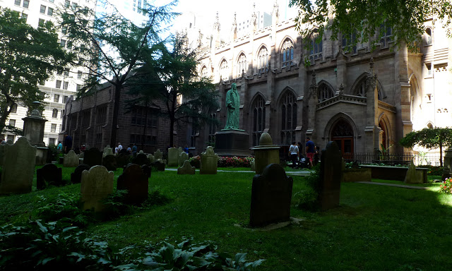 solo backpacking New York City - Trinity Church