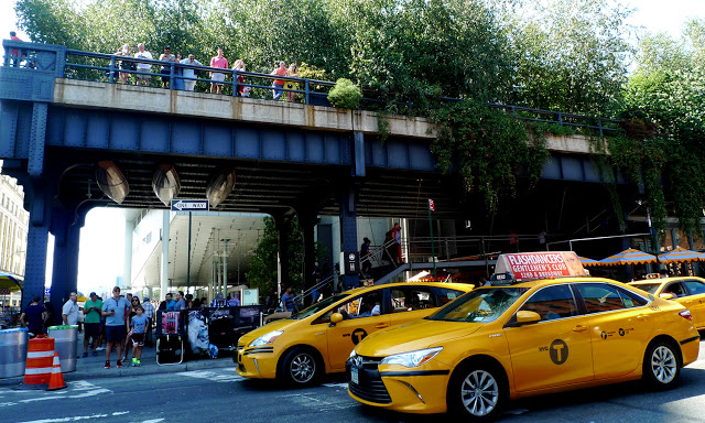 solo backpacking New York City - The High Line