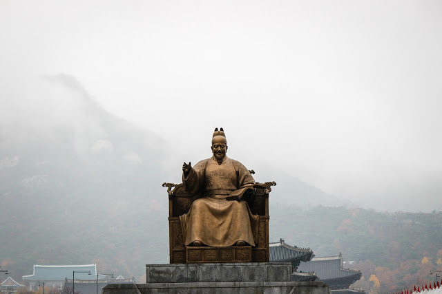 Gwanghwamun Square 