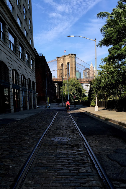 solo backpacking New York City Day 2 - Dumbo Bridge