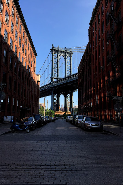 solo backpacking New York City - Dumbo Bridge
