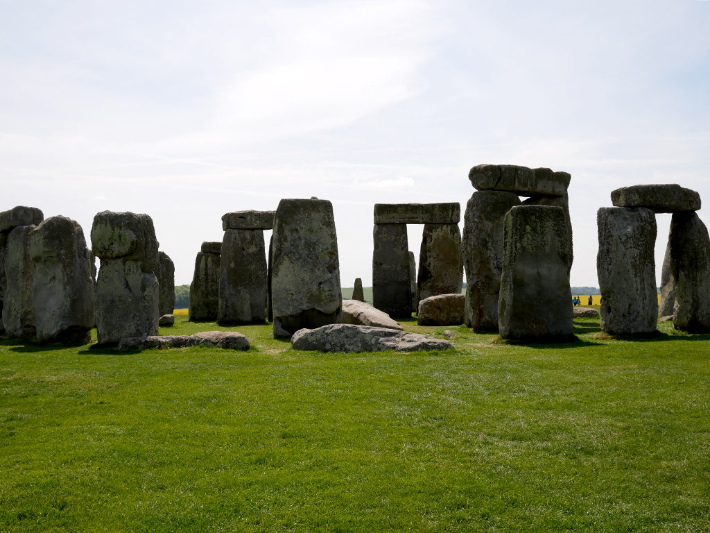 Stonehenge and Bath Day Trip from London