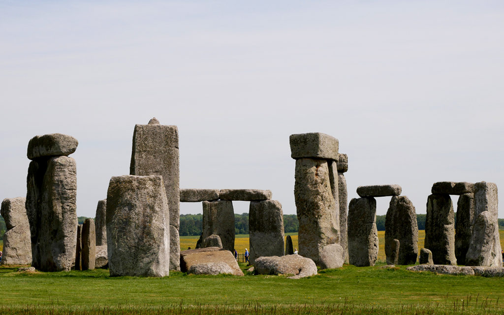 Stonehenge and Bath Day Trip from London