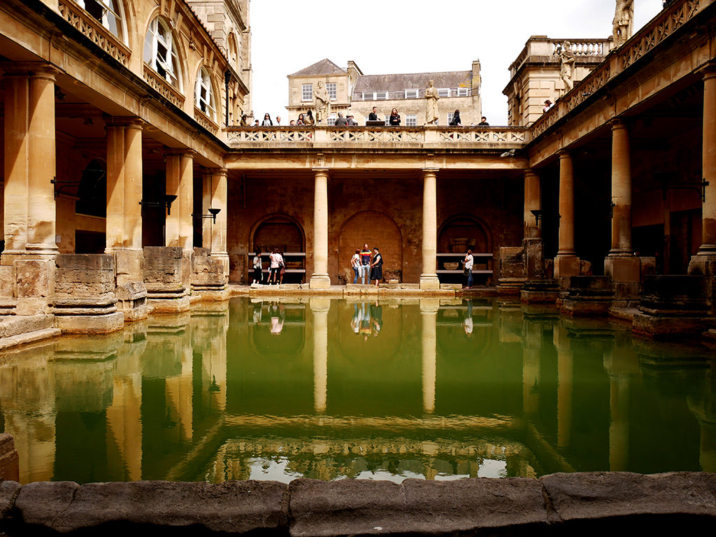 A Day Trip to Stonehenge and Roman Baths